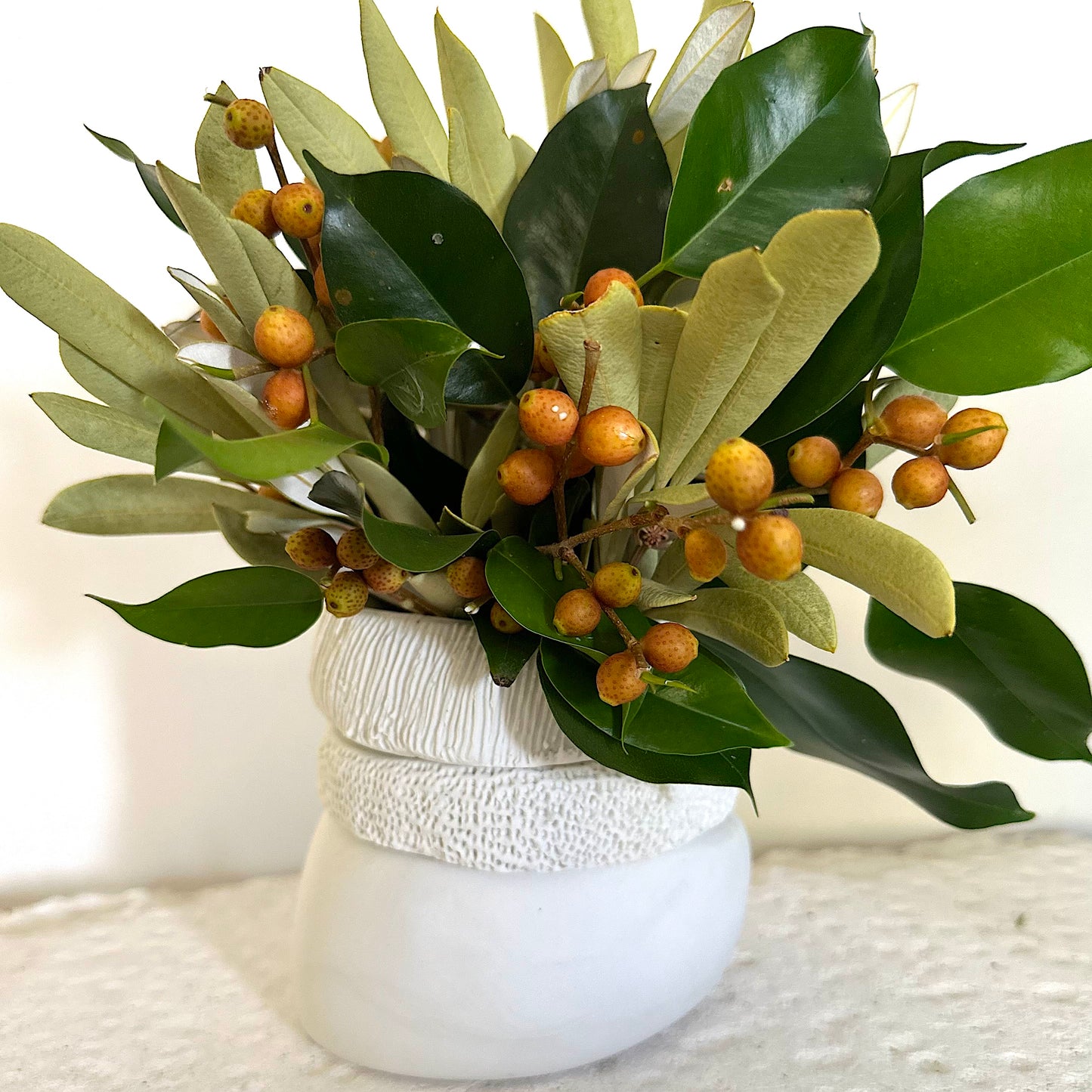 31002 - Large 3 Piece Cream Vase