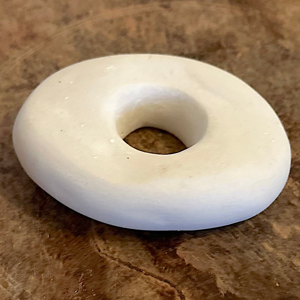 51001 - Small Cream Totem Piece