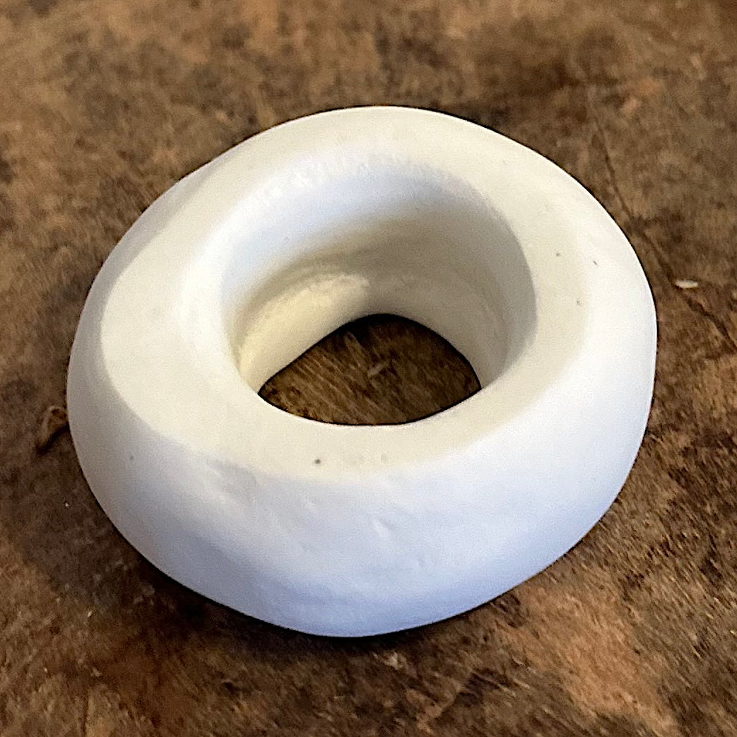 51003 - Small Cream Totem Piece