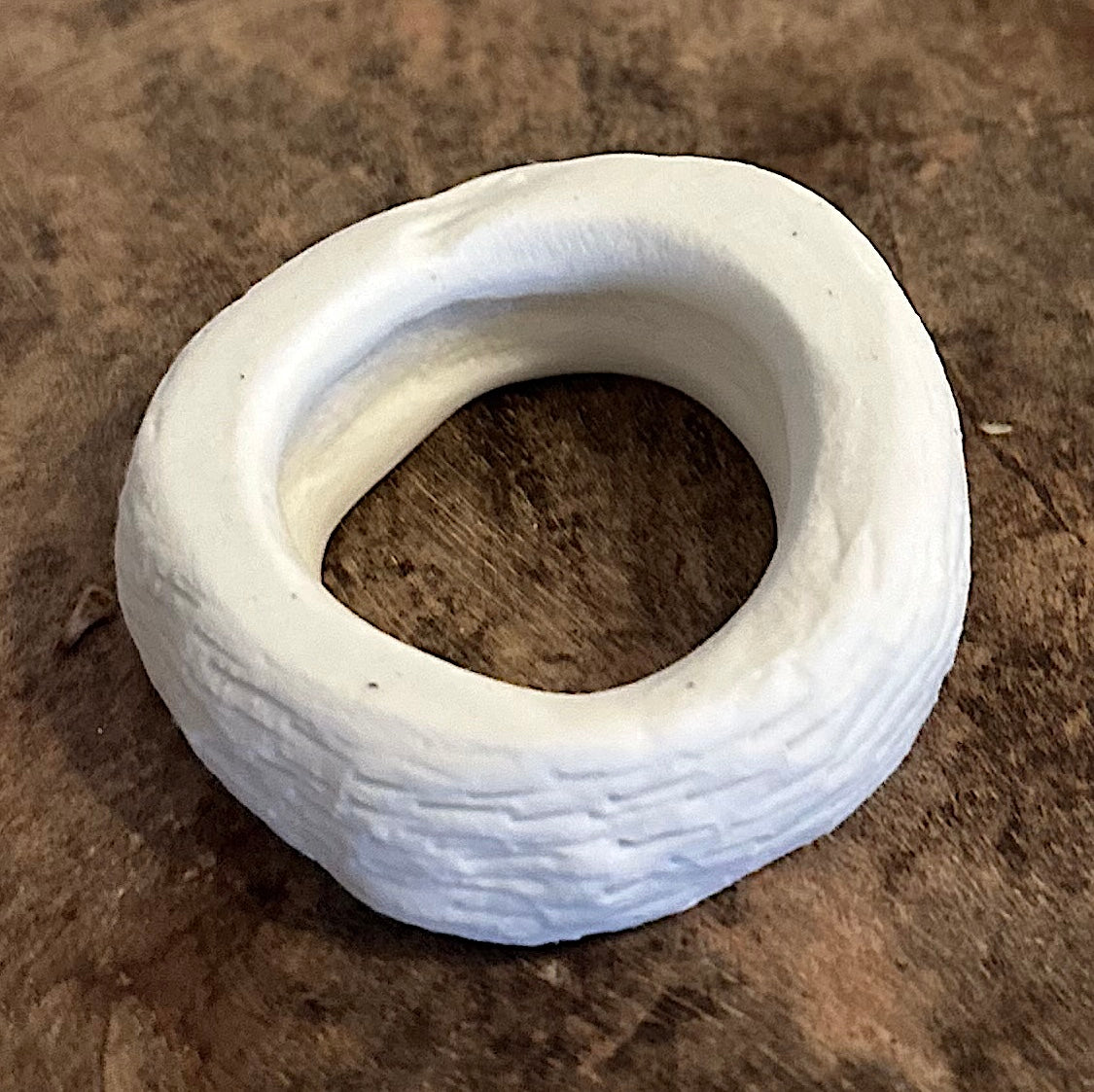 51007 - Small Cream Totem Piece