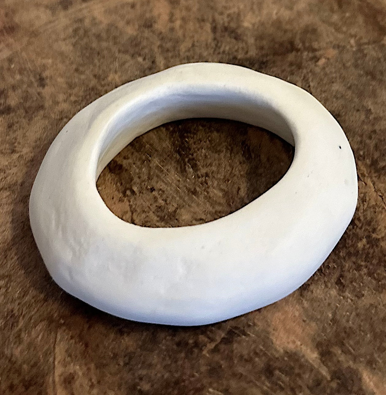 51009 - Small Cream Totem Piece