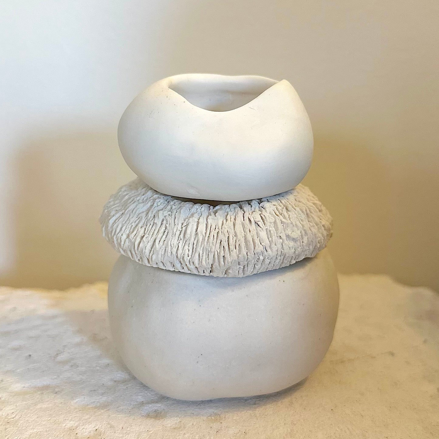 21007 - Medium 3 Piece Cream Vase