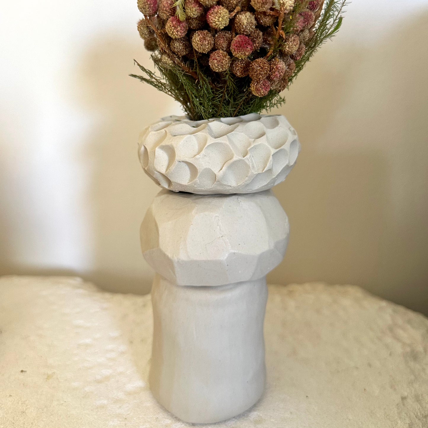 21026 - Medium 3 piece cream vase