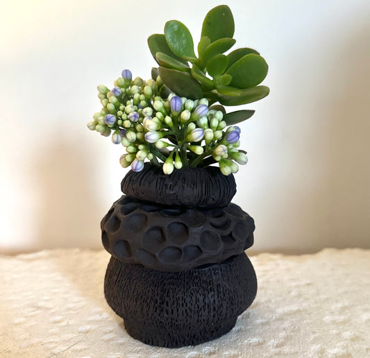 22005 medium 3 piece black vase